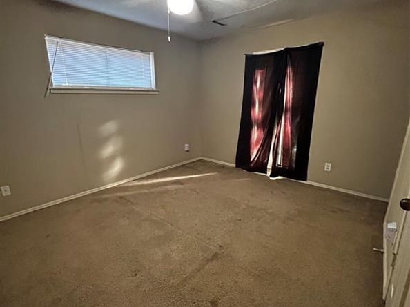 659 W Pentagon Parkway , Dallas Texas 75224