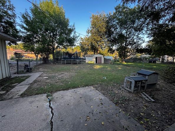 659 W Pentagon Parkway , Dallas Texas 75224