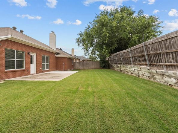 5749  Imes Lane , Fort Worth Texas 76179