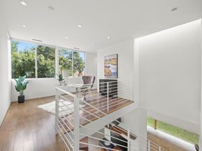 2223  Annex Avenue , Dallas Texas 75204