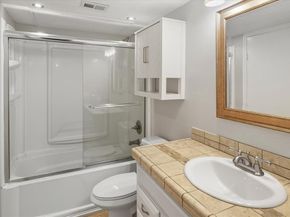 1609  Marsh Lane  111, Carrollton Texas 75006