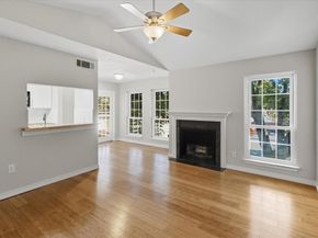 1609  Marsh Lane  111, Carrollton Texas 75006