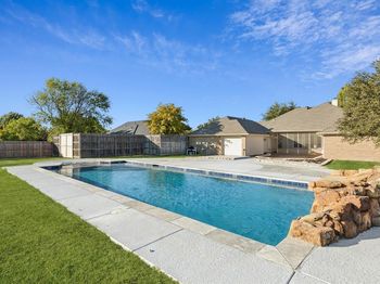 605  Birchwood Lane 