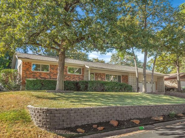 713  Edgehill Drive , Hurst Texas 76053
