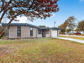 534  Henderson Circle , Garland Texas 75040