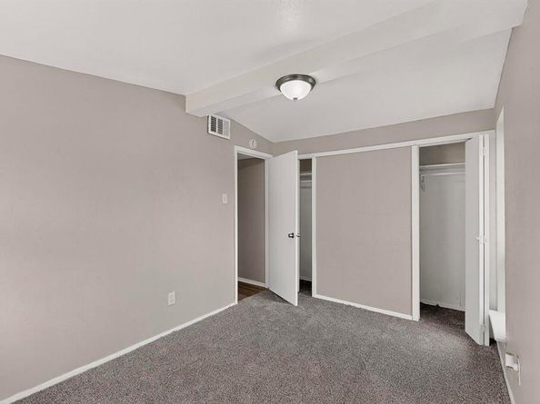 534  Henderson Circle , Garland Texas 75040