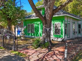 213 W Brooklyn Avenue , Dallas Texas 75208
