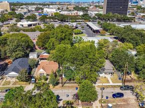 213 W Brooklyn Avenue , Dallas Texas 75208