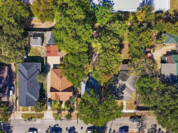 213 W Brooklyn Avenue , Dallas Texas 75208