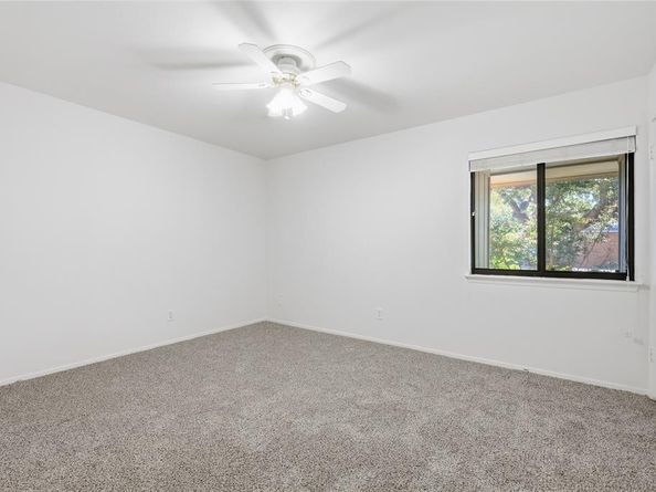 2807  Lineville Drive  104, Farmers Branch Texas 75234