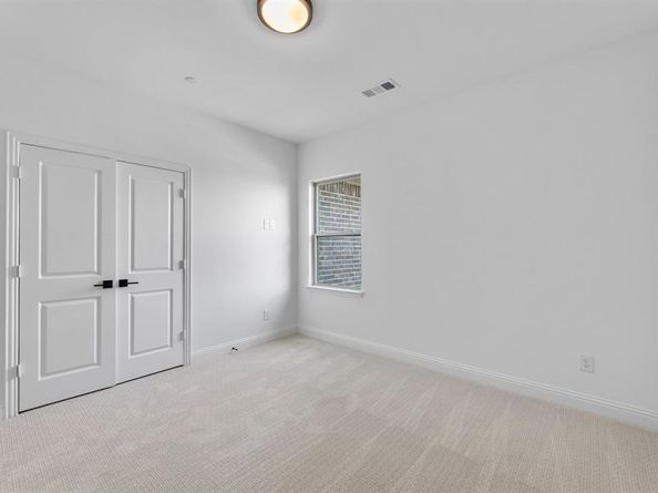 102  Kensington Drive , Lewisville Texas 75067