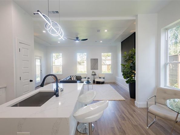 3604  Wendelkin Street , Dallas Texas 75215