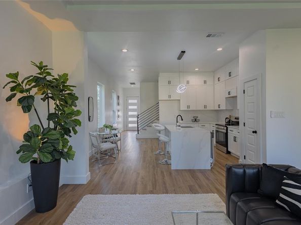 3604  Wendelkin Street , Dallas Texas 75215