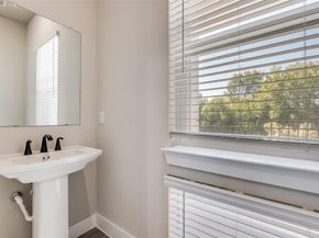 2452  Carmelita Street , Dallas Texas 75212