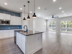 2452  Carmelita Street , Dallas Texas 75212