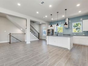 2452  Carmelita Street , Dallas Texas 75212