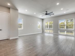 2452  Carmelita Street , Dallas Texas 75212