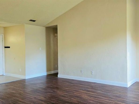 6211  Minuteman Lane , Arlington Texas 76002