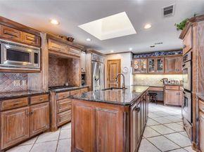 5626  Twin Brooks Drive , Dallas Texas 75252