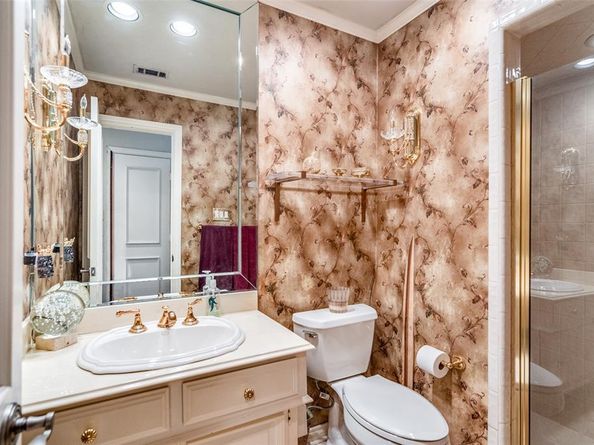 5626  Twin Brooks Drive , Dallas Texas 75252
