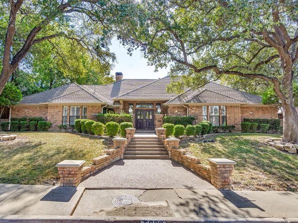 5626  Twin Brooks Drive , Dallas Texas 75252