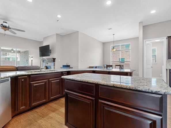 7239  Portillo  , Grand Prairie Texas 75054
