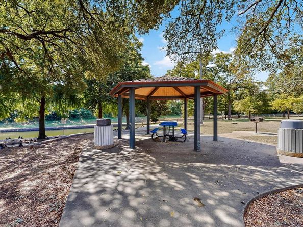 900  Iowa Street , Irving Texas 75060