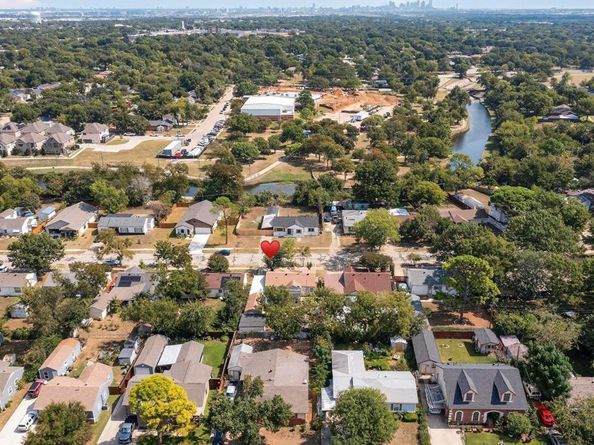 900  Iowa Street , Irving Texas 75060