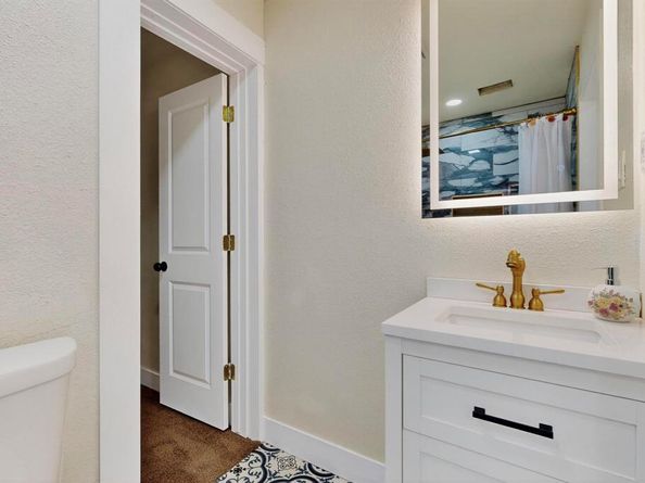 900  Iowa Street , Irving Texas 75060