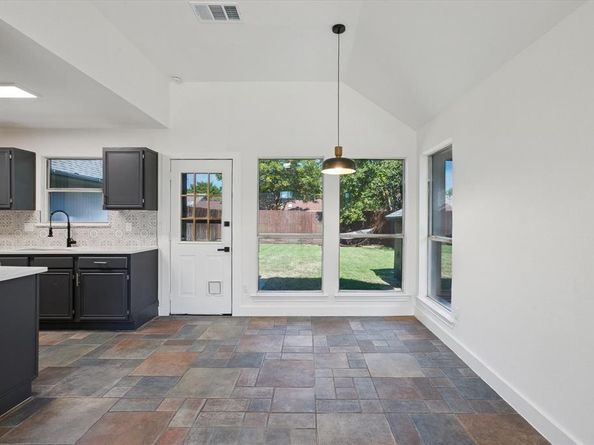 7609  Munich Drive , Rowlett Texas 75089