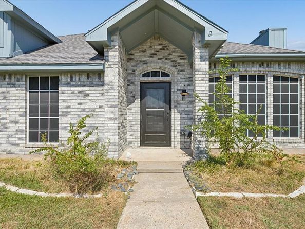 7609  Munich Drive , Rowlett Texas 75089