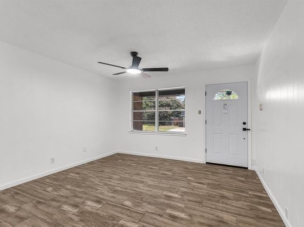 1337  Harrison Lane , Hurst Texas 76053