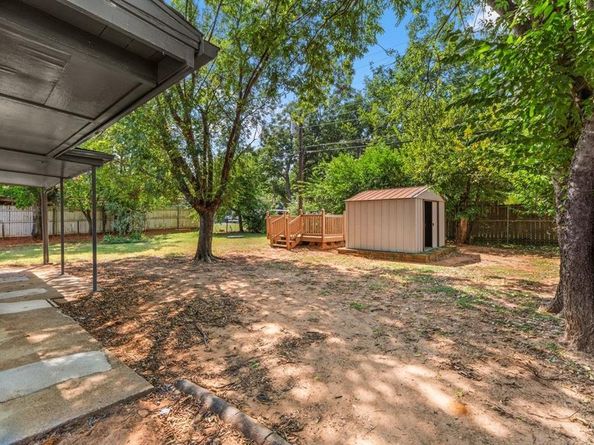 1337  Harrison Lane , Hurst Texas 76053