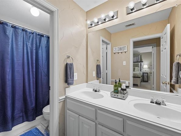 1920  Ainsley Court , Corinth Texas 76210