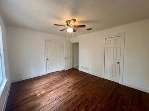 308 N Retta Street , Fort Worth Texas 76111