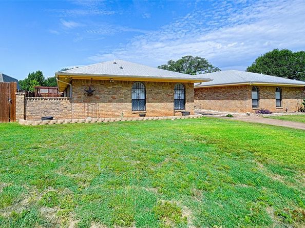 2903  Country Place Court , Carrollton Texas 75006