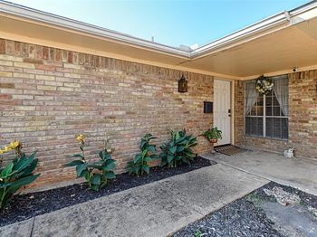 2903  Country Place Court 