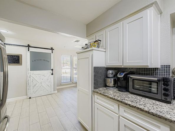 5009  Fairmount Drive , Arlington Texas 76017