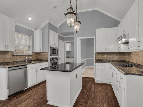 224  Brookhaven Drive , Grand Prairie Texas 75052