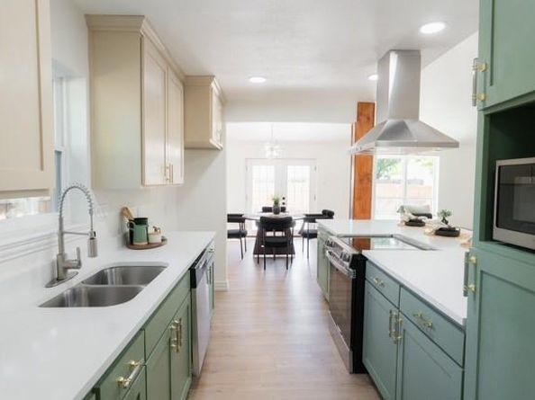 1018  Ridge Way , Garland Texas 75042