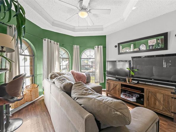 2111  Turf Club Drive , Arlington Texas 76017