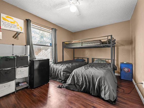 2111  Turf Club Drive , Arlington Texas 76017