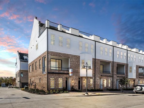 4645  New Water Lane , Dallas Texas 75219