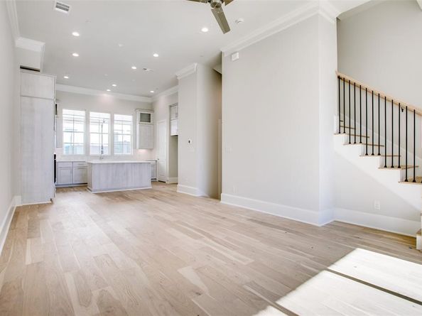 4645  New Water Lane , Dallas Texas 75219
