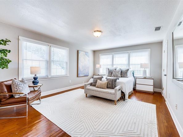 4519  Elsby Avenue , Dallas Texas 75209