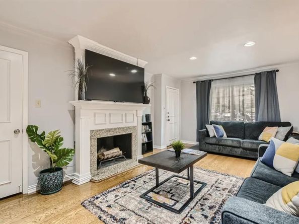 5226  Fleetwood oaks Avenue  115, Dallas Texas 75235
