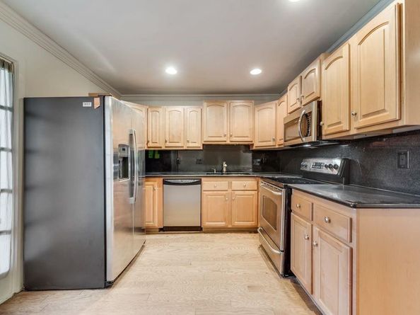 5226  Fleetwood oaks Avenue  115, Dallas Texas 75235