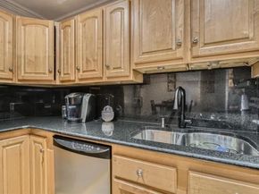 5226  Fleetwood oaks Avenue  115, Dallas Texas 75235