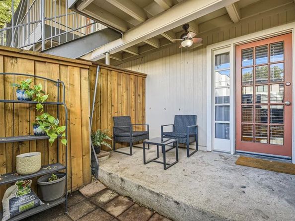 5226  Fleetwood oaks Avenue  115, Dallas Texas 75235
