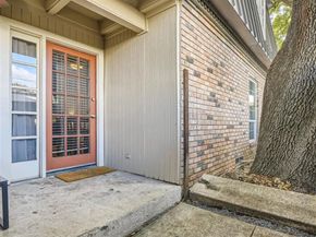 5226  Fleetwood oaks Avenue  115, Dallas Texas 75235